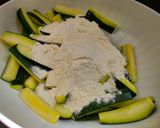 Ropogós cukkini hasábok recept fázis 9 fotója