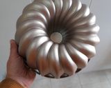 Foto del paso 3 de la receta: Bundt cake (sin gluten) de naranja y magdalenas de chocolate