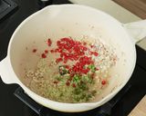 Foto langkah ke 3 dari resep Ayam Cincang Kemangi Devina Hermawan.