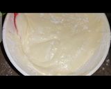 A picture of step 3 of Rainbow Swiss rolls.