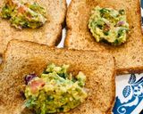 A picture of step 2 of Walnuts Avocado guacamole.