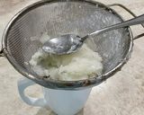 A picture of step 3 of Cottage Cheese and Onion Patties.