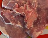 A picture of step 1 of Braised Pork Chops (Sườn Cốt Lết).