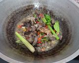 Foto langkah ke 4 dari resep Tumis Ati Ampela Kemangi Pedas.