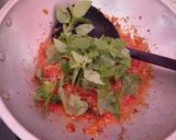 Foto langkah ke 4 dari resep Sambal bawang kemangi.