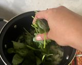 Foto langkah ke 3 dari resep Sayur bening bayam labu siam.