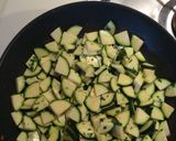 Foto del passaggio 3 della ricetta Insalata di pollo