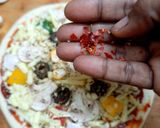 A picture of step 2 of Mushroom pizza.