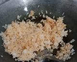 Foto langkah ke 5 dari resep Nasi Goreng Praktis.