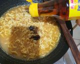 Foto langkah ke 3 dari resep Mie Ramen Kuah Curry.