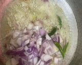 A picture of step 2 of Mushroom paneer pepper fry.