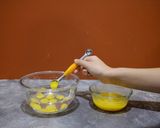 A picture of step 6 of Molecular gastronomy-mango juice spherification.