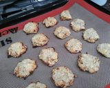 Foto del paso 2 de la receta: Galletas de plátano, coco y pipas