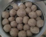 Foto langkah ke 2 dari resep Bakso Ayam Weekend.