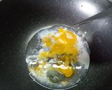 รูปขั้นตอนการทำที่ 3 ของ ข้าวบุกผัดไข่ คลีน