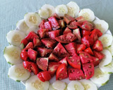 Foto del paso 1 de la receta: Ensalada de tomate y pepino de la huerta con mozzarella