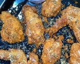 Foto langkah ke 7 dari resep Chicken Wings with Garlic & Parmesan Cheese.