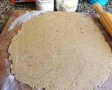 Foto del paso 4 de la receta: Quiche vegetariana de espárragos, setas shimiji marrón y crema de ricotta