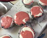 Foto langkah ke 4 dari resep Bolu Kukus Merah Putih.