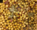 Foto del paso 3 de la receta: Garbanzos con orégano y cebolla