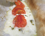 Foto del paso 4 de la receta: Bacalao en papillote con queso feta, hierbabuena y tomate