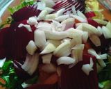 Foto del paso 3 de la receta: Ensalada mezclum con palmitos y remolacha 🥗