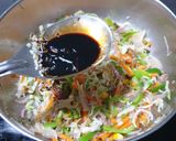 A picture of step 7 of Chinese Bhel.
