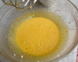 Foto del passaggio 2 della ricetta Rotolo giapponese alla marmellata di ciliegie