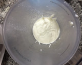 Foto del paso 2 de la receta: Papilla de yogur, uva y pera🍐🍇