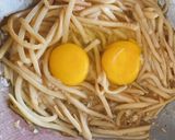 รูปขั้นตอนการทำที่ 3 ของ หน่อไม้ผัดไข่ By แม่บ้าน