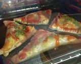 Foto langkah ke 9 dari resep Chilli Tuna Pastry.