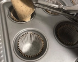 Foto del paso 8 de la receta: Magdalenas sin azúcar y una tartita,con plátano