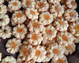 Foto langkah ke 4 dari resep Kue Dahlia.