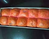 Foto langkah ke 7 dari resep Roti Sobek Buah Naga.
