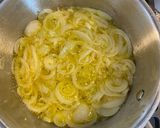 Foto del paso 2 de la receta: Espaguetis Caldosos Diverxo (almejas, coco, piparras, lima)