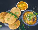 उड़द दाल की कचौड़ी (urad dal ki kachodi recipe in Hindi) रेसिपी चरण 7 फोटो