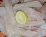 A picture of step 1 of Finger Fish.