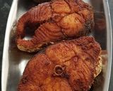 A picture of step 3 of Fried Spicy Spanish Mackerel.