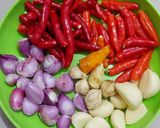 Foto langkah ke 3 dari resep Oseng mercon sapi.