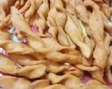 A picture of step 6 of Twist namak pary.