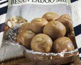 A picture of step 4 of Besan Ladoo.