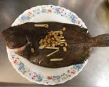 豆醬蒸比目魚的食譜步驟1照片