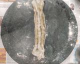 A picture of step 5 of Bathua Laccha Paratha.