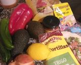 Foto del paso 1 de la receta: Fajitas mexicanas de pollo con guacamole y doritos 😋