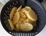 Foto del paso 1 de la receta: Tortilla ligera de patata y merluza
