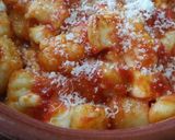 Foto del passaggio 5 della ricetta Gnocchi di patate al tegamino