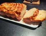 Une image de l'étape 5 de Cake moelleux aux pommes et à la cannelle.
