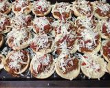 A picture of step 2 of Vintage pizza burger makeover.