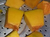 Pukis labu kuning