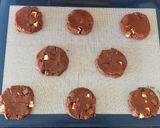 Une image de l'étape 4 de Cookies aux trois chocolats.
